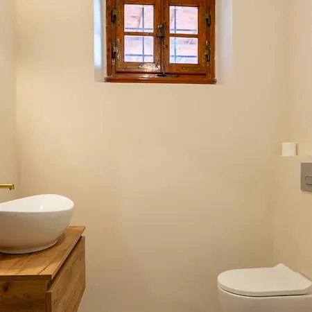 Vila Dimora Boccaccio By Vacavilla